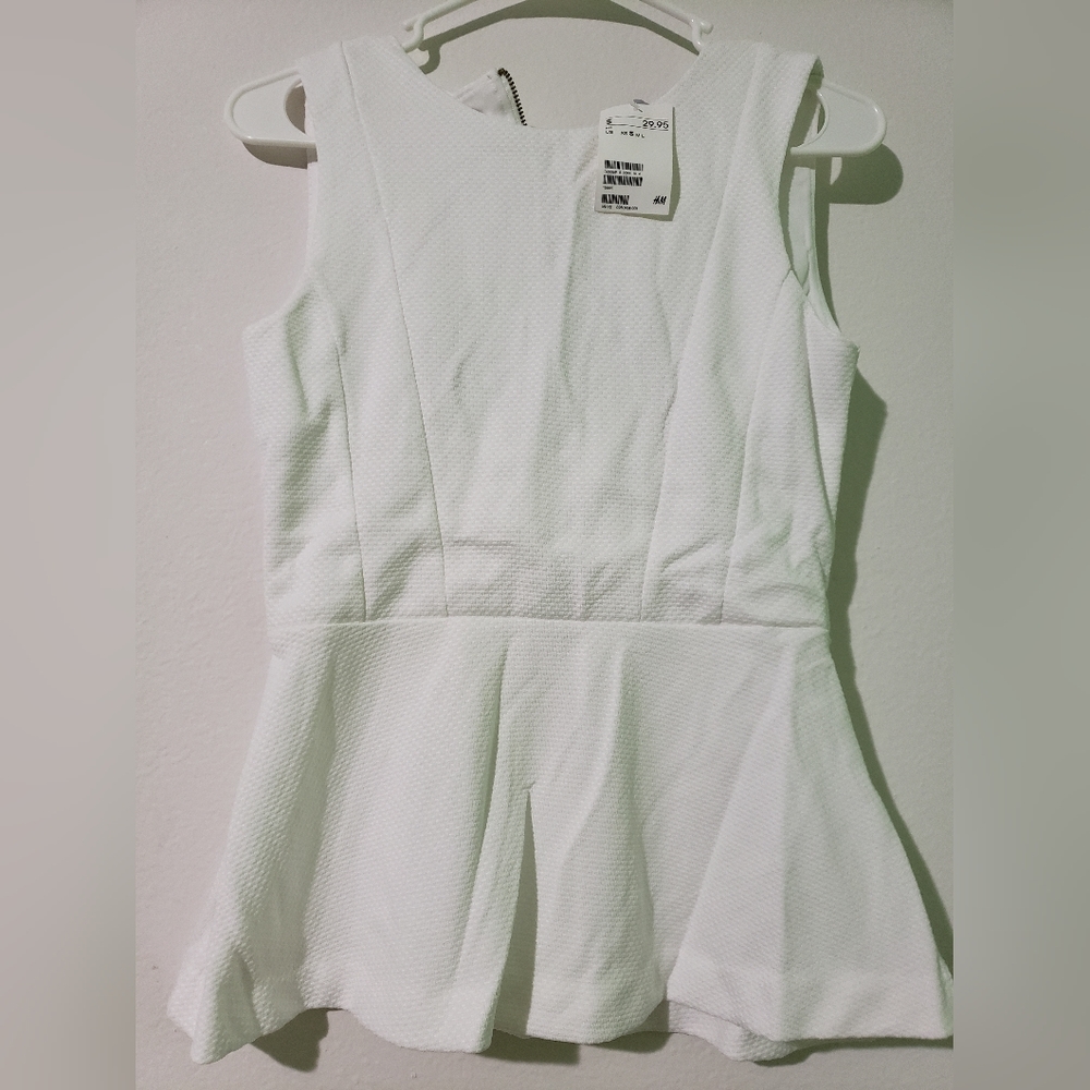 Tops - Picture 3 of 3